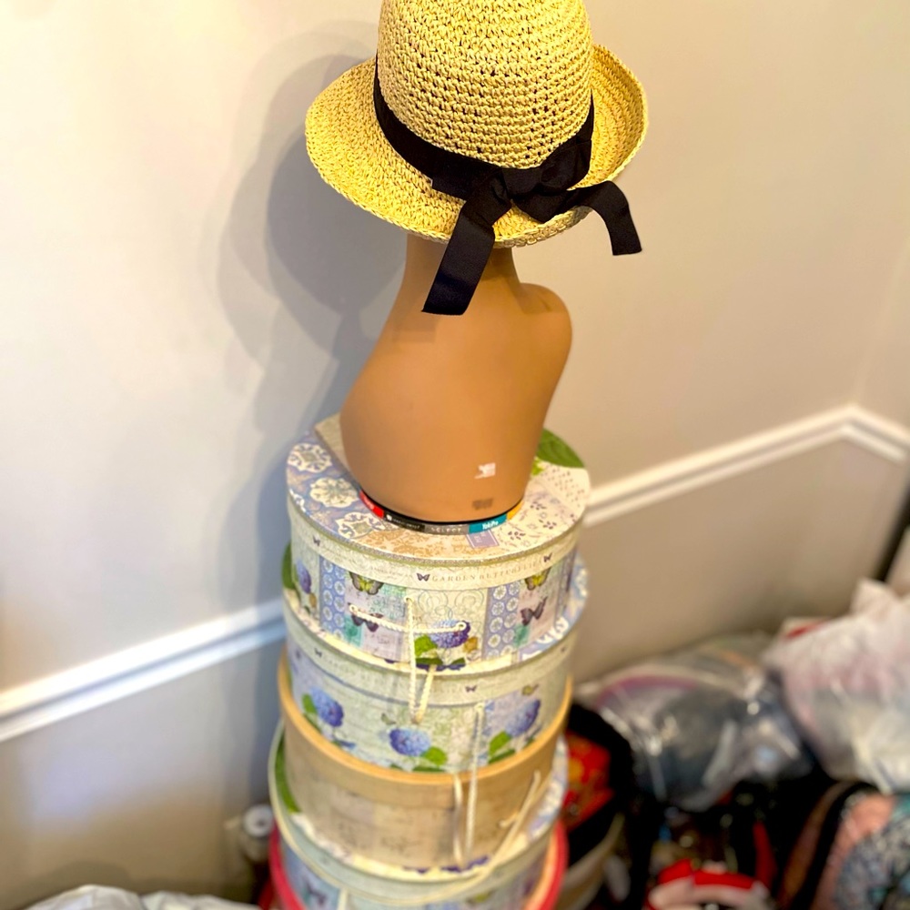 Hat - Picture 2 of 2